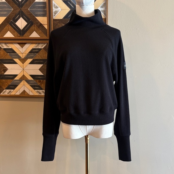 ALO Yoga Tops - ALO Yoga Waffle Weekend Escape Mock Neck Long Sleeve in Black size Small